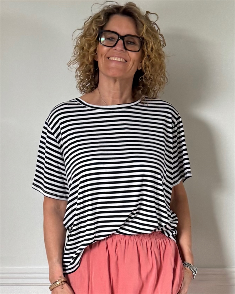 Marta Du Chateau Enrica Tee 258036 Black Stripe T-shirt