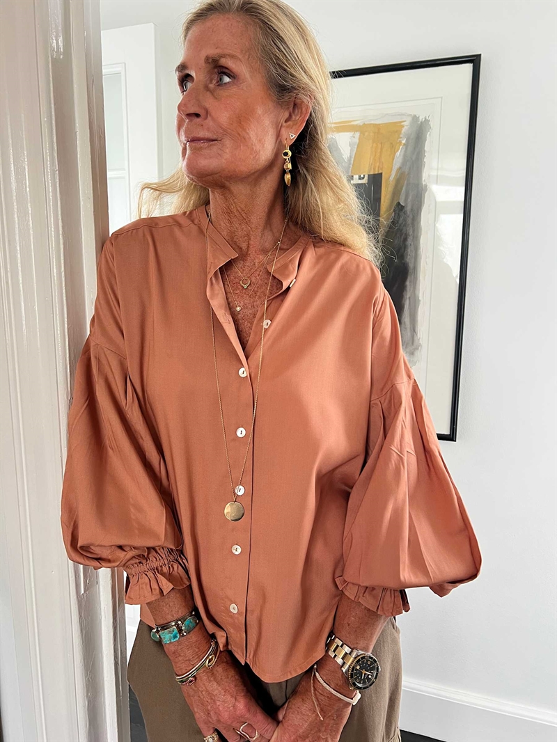 WAUW EMMA SHIRT Mocha mousse 